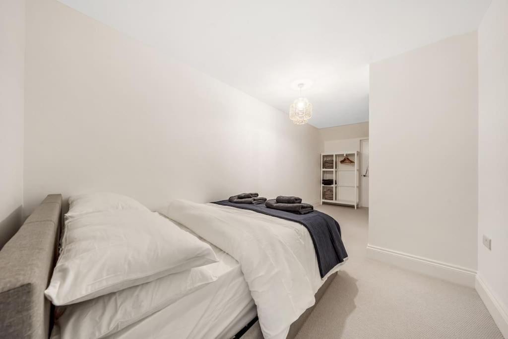 Trendy 2 Bedroom 2 Bathroom Apartment Minutes From Seafront In St Leonard'S Hastings St Leonards-on-Sea Esterno foto