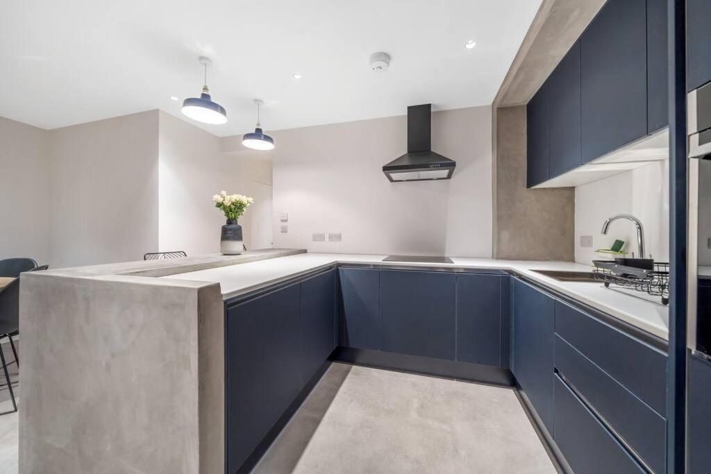 Trendy 2 Bedroom 2 Bathroom Apartment Minutes From Seafront In St Leonard'S Hastings St Leonards-on-Sea Esterno foto
